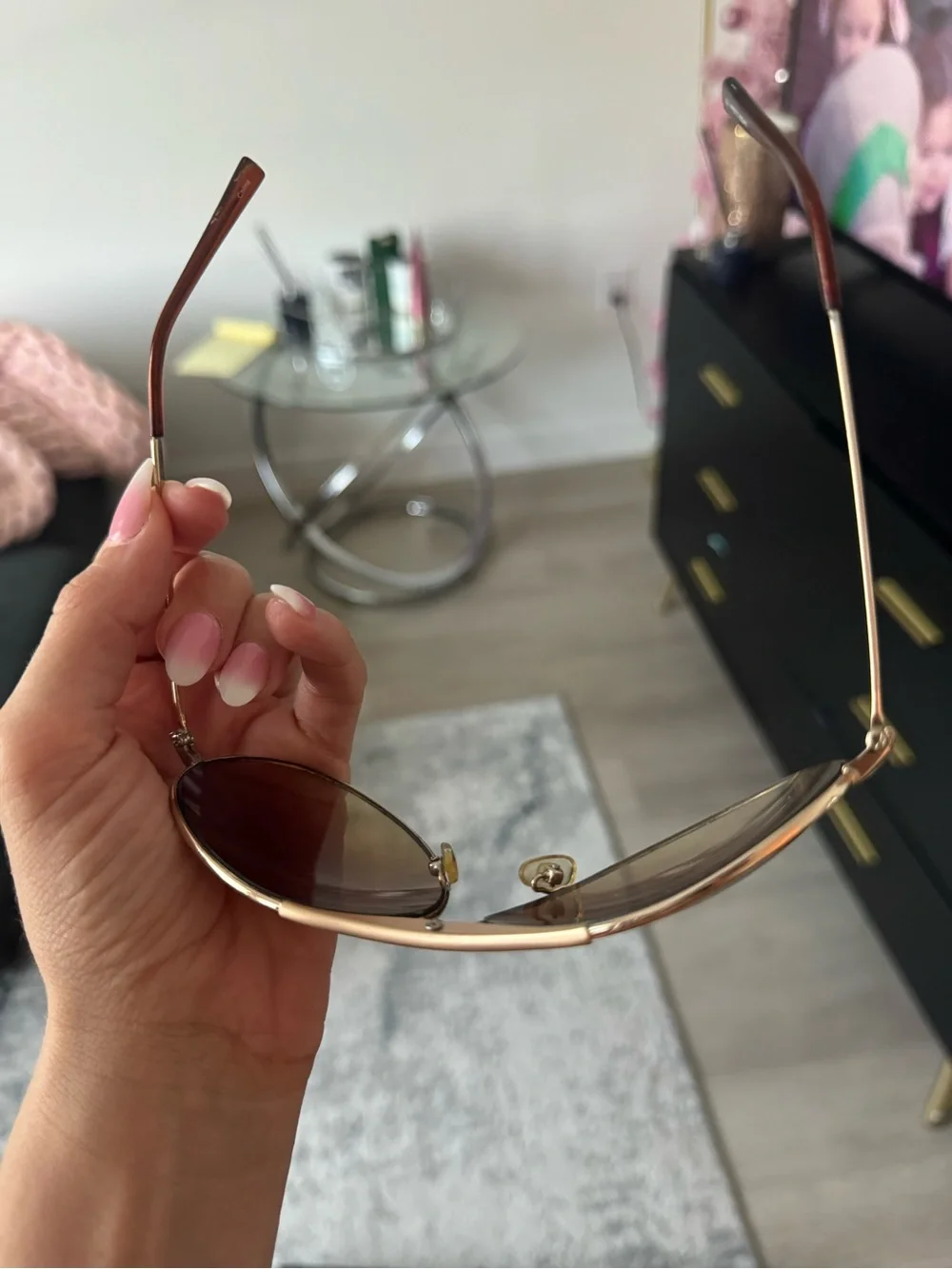 Gold Frame Aviator Sunglasses with Brown Gradient Lenses